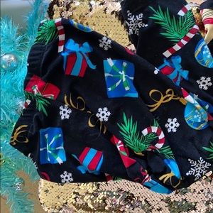 Christmas present leggings, soft material 🎄